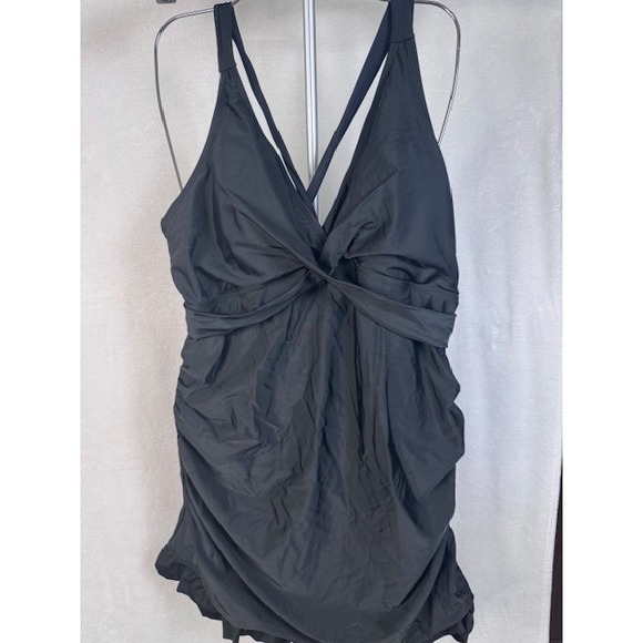 NWOT Black swim criss cross tie ruffle dress with matching bottoms Size 20W - Picture 1 of 6